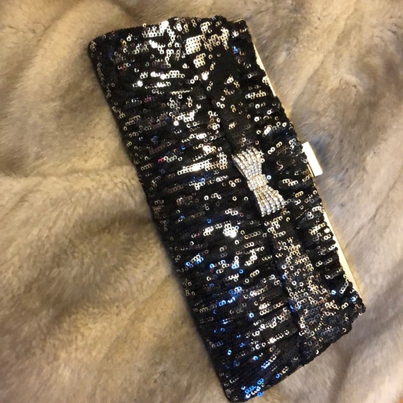 Hand stitched clutch - Picture 2 of 3